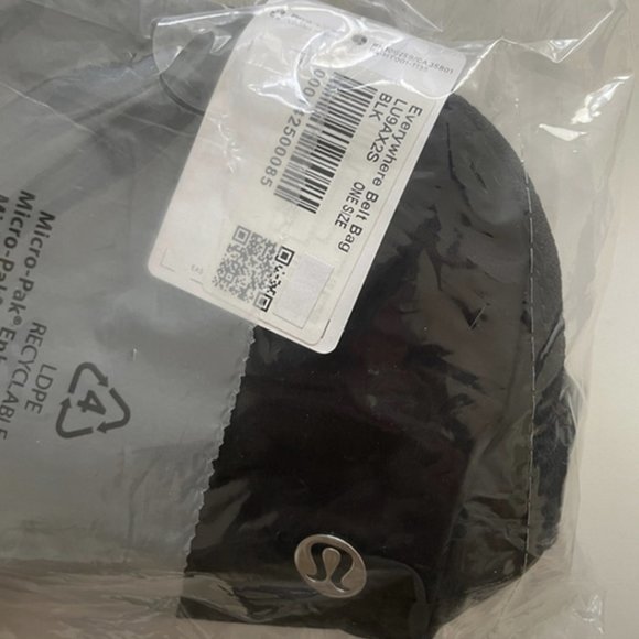 Lululemon Everywhere Belt Bag 1L Black - Picture 5 of 5